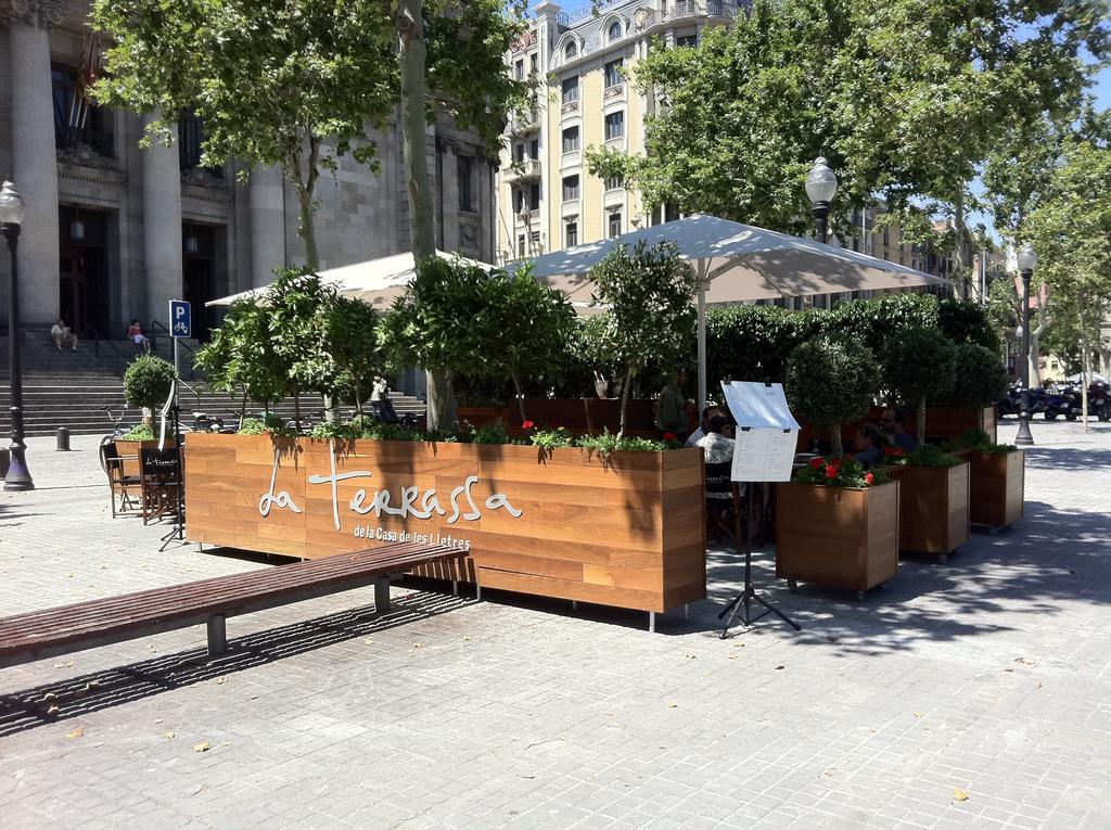 Apartamentos La Casa De Les Lletres - Barcelona — Photos 1